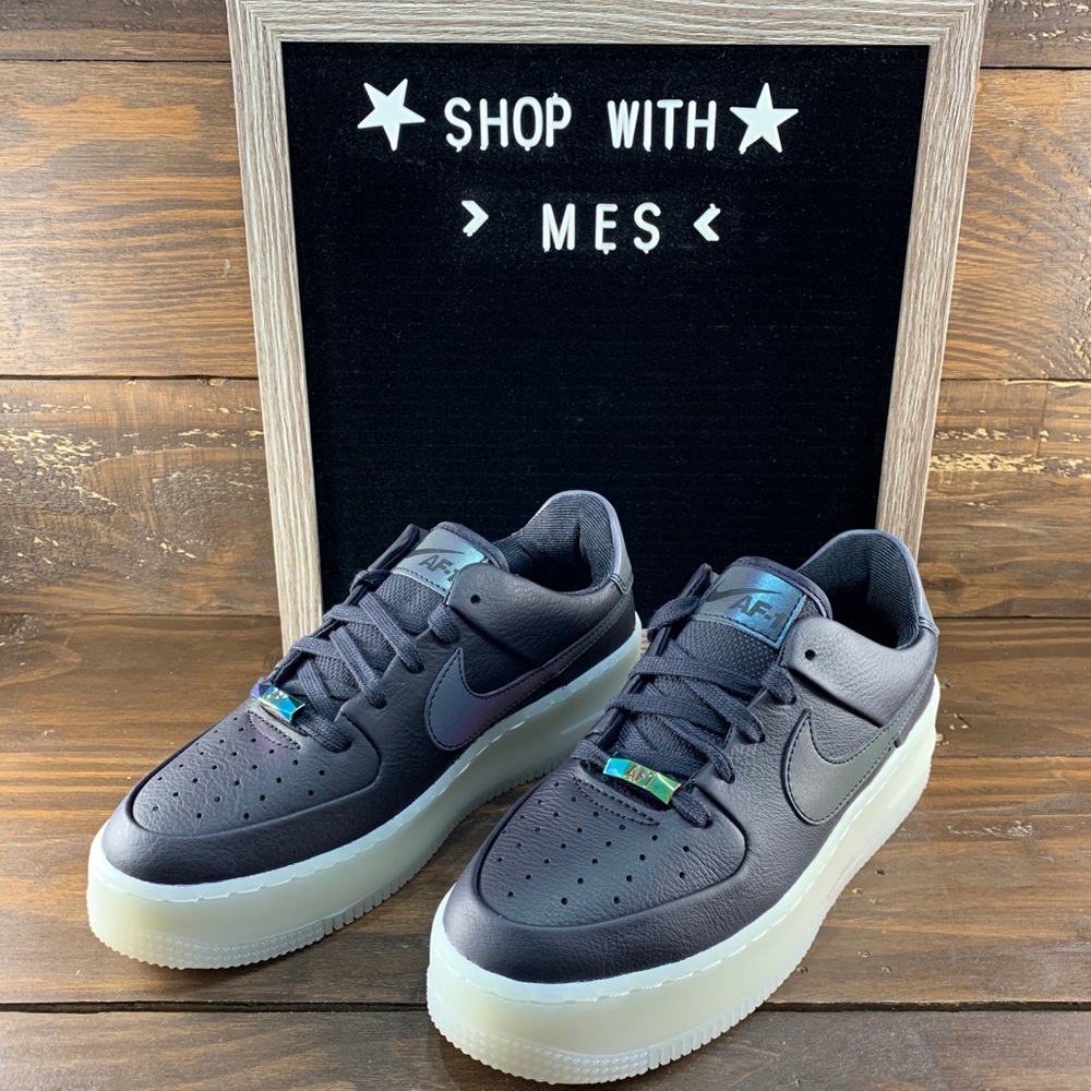 NIKE AF1 SAGE LOW LX WOMENS SHOES - Picture 3 of 11